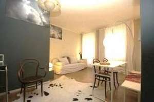 BEZUGSFREI ! Kreuzberg KATZBACHSTR. +  sanierter Altbau + ruhiger Sfl + modernes 1-Zi Apmt + 1. OG – Katzbachstr. 2, 10965 Kreuzberg, Berlin – Vorschaubild 2