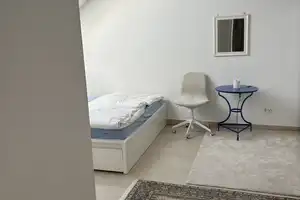 Elegante 4 Zimmer Wohnung inklusive Einbauküche und Dachterasse – Ludenbergerstraße 15, 40629 Düsseldorf – Vorschaubild 12