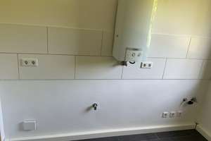Gepflegte 3-Zimmer-Wohnung in praktischer Lage! – Salzbrunner Str. 22, 90473 Langwasser Südost, Nürnberg – Vorschaubild 4