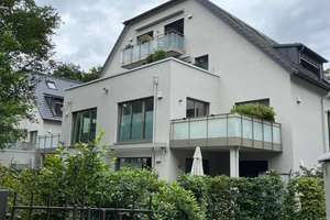 Exklusive 5-Zimmer Maisonette-Wohnung im DG in München-Solln
