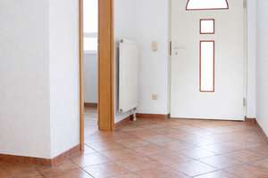 Großzügiges Einfamilienhaus mit traumhaften Grundstück in Bestlage von Neusäß – Nähe Uniklinikum – Sonnenstraße 28, 86356 Bärenkeller, Augsburg – Vorschaubild 4