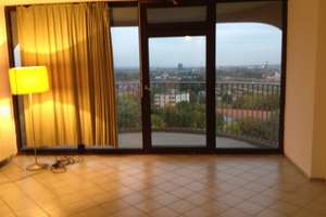 Möbliertes Apartment im 13. OG des Hotelturms Augsburg mit atemberaubendem Ausblick – Imhofstr 12, 86159 Antonsviertel, Augsburg – Vorschaubild 3