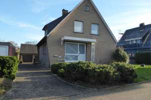 Provisionsfrei* Geräumiges, solides 2-FH mit Keller in Top Lage !!! – Eldringstraße 6, 46485 Wesel – Vorschaubild 1