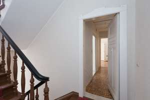 Ruhiges Altbau-Juwel: 2 Zimmer mit Balkon im begrünten Seitenflügel – Die vollständige Adresse der Immobilie erhältst du vom Anbieter., 10587 Charlottenburg, Berlin – Vorschaubild 2