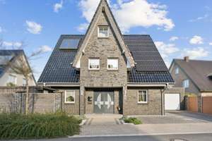 Exklusives Einfamilienhaus mit hochwertiger Ausstattung, Photovoltaikanlage und Sauna in Steinfurt – Die vollständige Adresse der Immobilie erhältst du vom Anbieter., 48565 Steinfurt – Vorschaubild 1