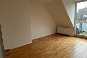 Worringen, sanierte 3 Zimmer DG Wohnung mit Balkon – Hackenbroicher Str. 109, 50769 Worringen, Köln – Vorschaubild 7
