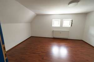 Wohnen im Grünen: 3-Zimmer-Dachgeschosswohnung in Bochum-Nord, 93 m² + Stellplatz – Die vollständige Adresse der Immobilie erhältst du vom Anbieter., 44807 Bergen/Hiltrop, Bochum – Vorschaubild 8