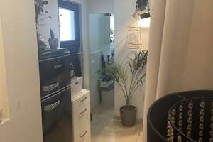 Zur Zwischenmiete: Schöne kleine 2,5-Zimmer-Wohnung, vollmöbliert mit EBK mitten in Ehrenfeld – Die vollständige Adresse der Immobilie erhältst du vom Anbieter., 50823 Ehrenfeld (Ortsteil), Köln – Vorschaubild 5