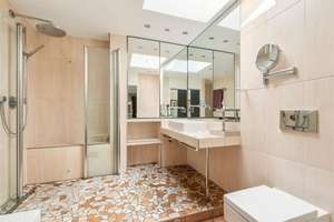 Exklusives Atriumhaus in begehrter Lage von München-Neuperlach / Verkauf auf Nießbrauchbasis – Die vollständige Adresse der Immobilie erhältst du vom Anbieter., 81739 Neuperlach, München – Vorschaubild 10