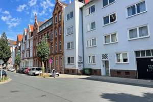 Lister Meile, 3. OG mit Balkon + Dachboden + Garage, Ausbaureserve im DG – Schubertstrasse 2, 30161 List, Hannover – Vorschaubild 2