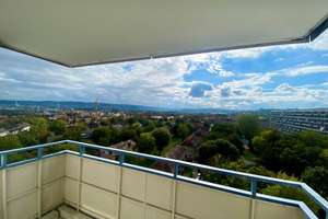 Helle renovierte 2-Zimmer-Wohnung mit Südbalkon & Fernblick