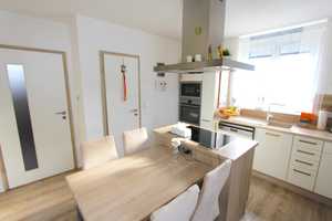 Neuwertiges Einfamilienhaus mit schöner Terrasse in GUTER Lage! – Tuttlingen (Kreis) – Vorschaubild 1