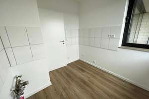 Renovierte 3-Zimmer-Wohnung: moderne Ausstattung, Balkon, neues Wannenbad, separate Küche, sep. WC – Friedensstraße 114a, 51145 Urbach, Köln – Vorschaubild 12