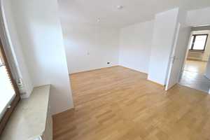 Frisch renovierte 3-Zimmer-Wohnung mit 2 Balkonen in KA-Mühlburg – Karlsruhe – Vorschaubild 11