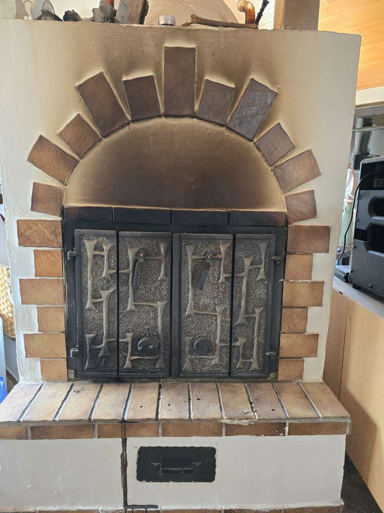 Immobilie in Gondelsheim - Gondelsheim: Freistehendes Einfamilienhaus mit familiärer ELW, Garage, Werkstatt, großer Garten - Bild 1