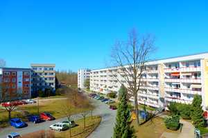 Hell - modern - praktisch - aussichtsreich! – Ostring 50, 2828 Görlitz – Vorschaubild 1