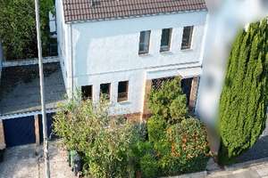 Viel Platz für die Familie - Einfamilienhaus mit Garten und großem Potenzial in Bonn-Duisdorf
 – Die vollständige Adresse der Immobilie erhältst du vom Anbieter., 53123 Duisdorf, Bonn – Vorschaubild 1