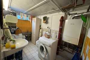 Gepflegtes Reihenendhaus, echte Parkettböden, Privatsphäre, herrlicher Garten und gute Nachbarschaft – Frankfurt am Main – Vorschaubild 25