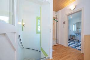 Großzügiges Zweifamilienhaus auf schönem Grundstück mit genügend Platz für Ihre Ideen – Die vollständige Adresse der Immobilie erhältst du vom Anbieter., 94034 Hals, Passau – Vorschaubild 8