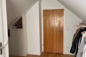 Dachgeschosswohnung mit Wohlfühlcharakter und kleiner Einbauküche – Burgstraße  63, 45289 Burgaltendorf, Essen – Vorschaubild 21