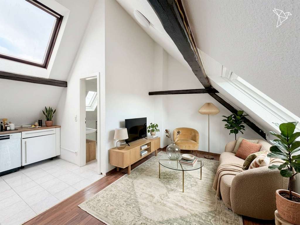 Immobilie in Obertshausen - DAHEIM IST ES AM SCHÖNSTEN ☀️ Helle Dachgeschosswohnung mit Einbauküche in Obertshausen! - Bild 0