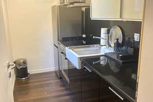 Erstbezug nach Sanierung mit EBK: Exklusive 2-Zimmer-Souterrain-Wohnung mit geh. Innenausstattung