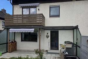 6 Zi. Reiheneckhaus zur Miete in ruhiger Wohnlage Ostenviertel – Ostheim 18, 93055 Ostenviertel, Regensburg – Vorschaubild 2