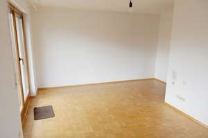 Helles ruhiges Eckhaus mit 5 Zimmern in Nürnberg, Tiergarten Mögeldorf – Die vollständige Adresse der Immobilie erhältst du vom Anbieter., 90480 Schmausenbuckstraße, Nürnberg – Vorschaubild 10