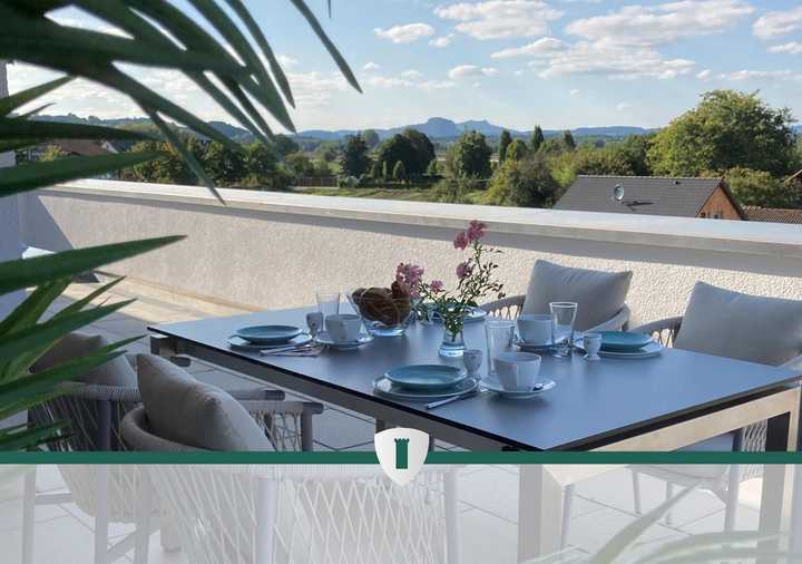 Exklusive, neuwertige Penthousewohnung mit Dachterrasse, Teilseeblick und hochwertiger Ausstattung