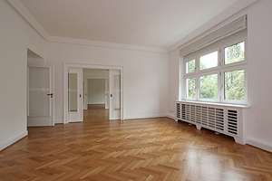 Herrschaftliche 6 Zimmer Altbauwohnung in erster Rheinlage auf der Cecilienallee! – Cecilienallee 46, 40474 Golzheim, Düsseldorf – Vorschaubild 2