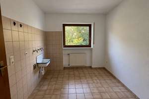 JEDE MENGE PLATZ: GROßZÜGIGES EINFAMILIENHAUS MIT EINLIEGERWOHNUNG IN SONNIGER HANGLAGE – 97656 Oberelsbach – Vorschaubild 6