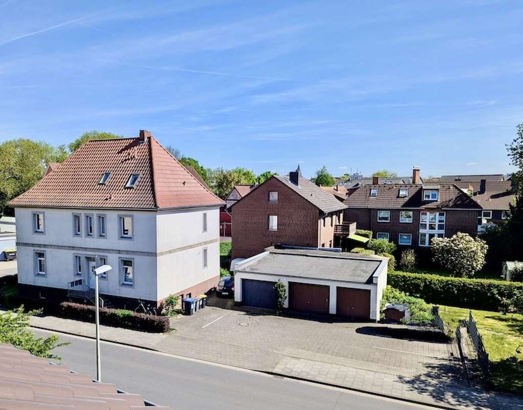 Mitten in Neustadt – vermietetes Mehrfamilienhaus mit Entwicklungschance