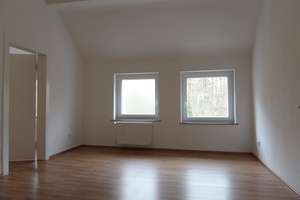 Gepflegte 5 Zimmer Wohnung mit zusätzliche großzügige Nutzfläche im Spitzbodenbereich – Josef-Hoeren-Str. 131, 45327 Stoppenberg, Essen – Vorschaubild 14
