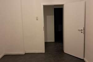 Frisch renovierte, helle 4-Zimmer-Wohnung in Duisburg Neudorf, Uni Nähe, Sportpark Wedau Nähe  – Koloniestrasse 203a, 47057 Neudorf-Süd, Duisburg – Vorschaubild 7