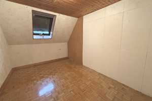 Ruhige Lage! Freie 6-Zi.-DHH mit Garten, Terrasse, Balkon, ca. 130 m² Wfl., Garage, Bj. ca. 1984 – Stuttgart – Vorschaubild 20