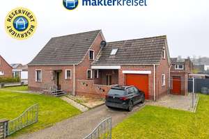 RESERVIERT! Solides Siedlungshaus mit Garage und Werkstatt in ruhiger Wohnlage! – Die vollständige Adresse der Immobilie erhältst du vom Anbieter., 26553 Dornum – Vorschaubild 1