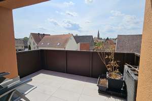 3,5-Zimmer-Maisonette-Wohnung mit Balkon und Einbauküche in zentraler Lage – Gemmingen