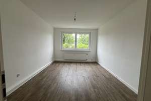 Ihr neues Zuhause auf 60 m² – modernisiert, hell und sofort bezugsfrei + Stellplatz  – Dürerstraße 2-4, 4571 Rötha – Vorschaubild 5