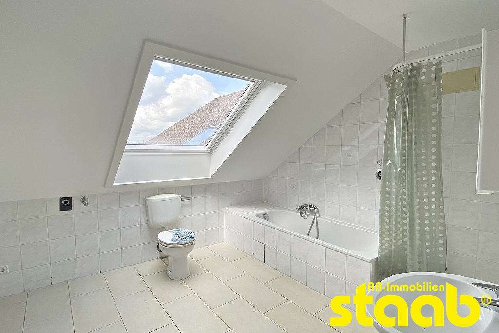 Immobilie in Stockstadt am Main - HELLE DACHGESCHOSSWOHNUNG MIT MODERNEM GRUNDRISS, TG- UND AUßENSTELLPLATZ!
 - Bild 4