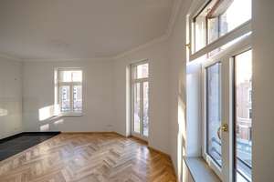 Sanierte 3-Zimmerwohnung mit Fußbodenheizung, Parkett, Balkon und Aufzug! – Uhlandstraße 18, 9130 Sonnenberg, Chemnitz – Vorschaubild 7