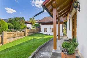 Viel Raum für Familie und Ideen – Einfamilienhaus mit Einliegerwohnung, Garten und Nebengebäude – Die vollständige Adresse der Immobilie erhältst du vom Anbieter., 82281 Egenhofen – Vorschaubild 2