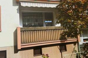Hochwertig und Exclusiv modernisierte 3-Zimmer-Wohnung mit neuer Dusche,Balkon,Tür mit Kamera