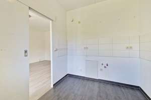 Das große 1 x 1! Große 1-Zimmer-Wohnung im 1. OG - für Dich! – Herzogswalder Straße 8, 1169 Gorbitz-Ost, Dresden – Vorschaubild 4