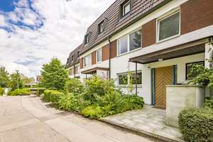 Ruhiges Reihenhaus zur Kernsanierung am Feldrand – Die vollständige Adresse der Immobilie erhältst du vom Anbieter., 82008 Unterhaching – Vorschaubild 1