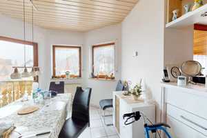 Variabel nutzbares Mehrfamilienhaus an ruhiger Lage mit grossem Garten, Doppelgarage uvm. – Waldshut (Kreis) – Vorschaubild 3