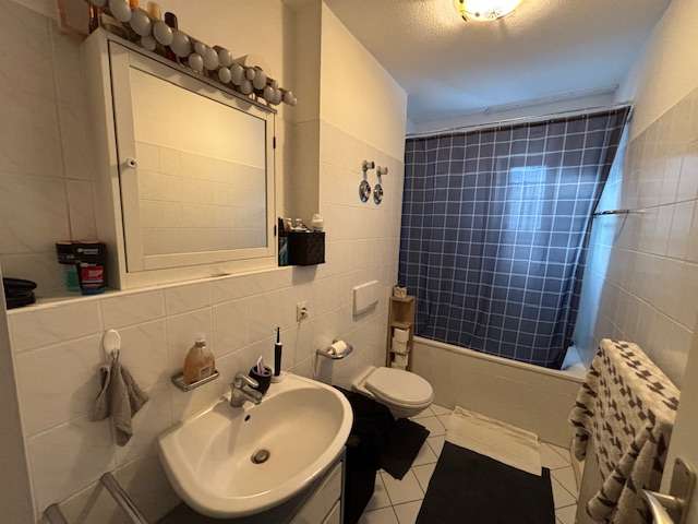 Immobilie in Gernsbach - - Achtung Kapitalanleger  -
Charmante 2 Zimmer Altbauwohnung in Gernsbach! - Bild 1