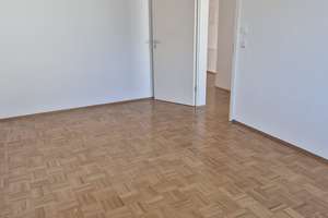 Lebendig wohnen in Wiesbaden: 3-Zimmer-Wohnung mit Balkon – George-Marshall-Straße 5, 65197 Rheingauviertel / Hollerborn, Wiesbaden – Vorschaubild 3