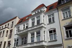 Interessant geschnittene 2-Raum-DG-Wohnung mit EBK in MD-Stadtfeld Ost – Uhlandstr. 7, 39108 Stadtfeld Ost, Magdeburg – Vorschaubild 1