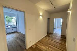 Sofort Bezugsfrei: Sanierte 4-Zi. Wohnung in der Maxvorstadt – Winzererstraße 32, 80797 Josephsplatz, München – Vorschaubild 2