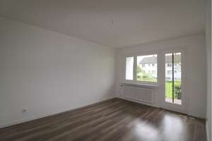 * 3 ZIMMER MIT BALKON IM ERDGESCHOSS*, DU-Rheinhausen, Augustastr. – Alte Krupp-Siedlung – Die vollständige Adresse der Immobilie erhältst du vom Anbieter., 47229 Friemersheim, Duisburg – Vorschaubild 4
